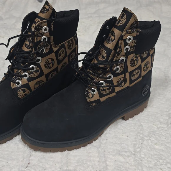 Timberland Men's Black and Tan Boots - Picture 4 of 10